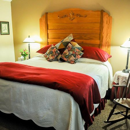 The White Oak Inn Zuck ภายนอก รูปภาพ