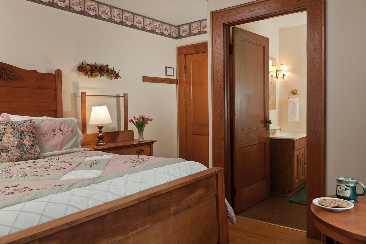 The White Oak Inn Zuck ภายนอก รูปภาพ