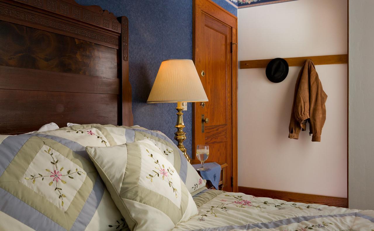 The White Oak Inn Zuck ภายนอก รูปภาพ