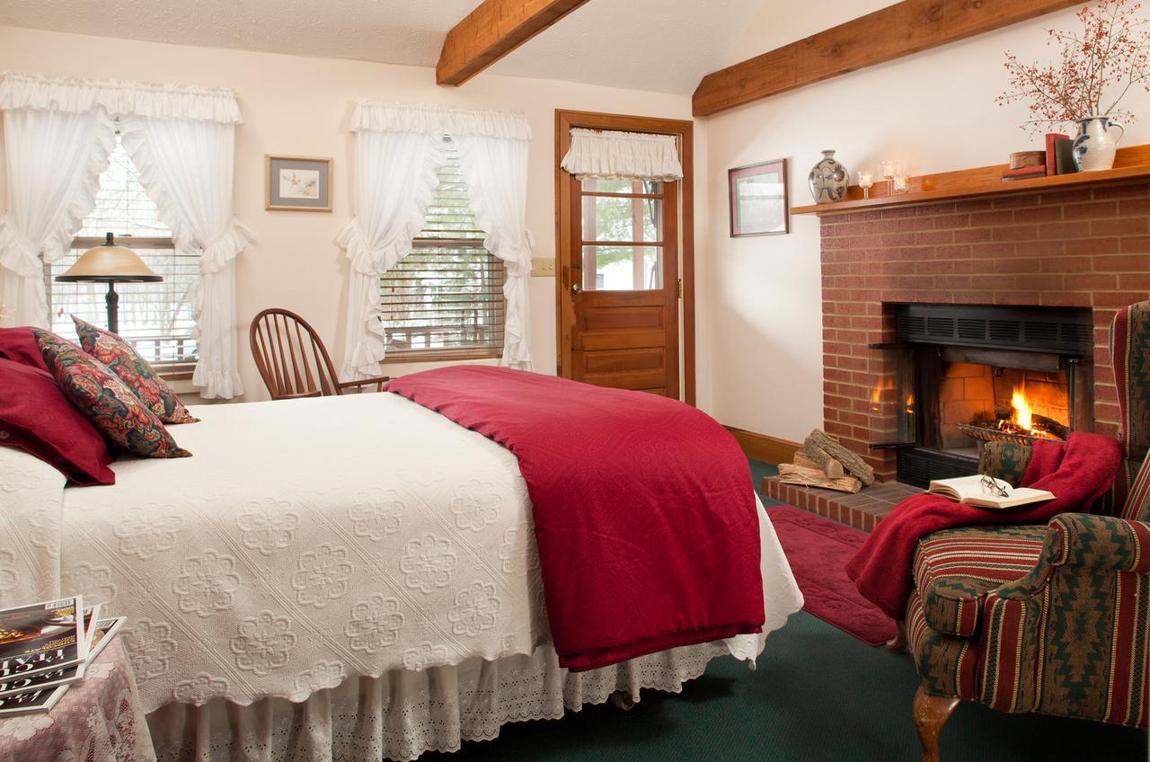 The White Oak Inn Zuck ภายนอก รูปภาพ
